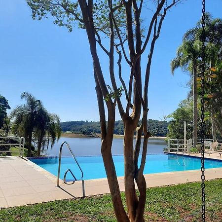 Chacara Em Condominio A Beira Da Represa Para Locacao Familiar Ibiúna Екстериор снимка