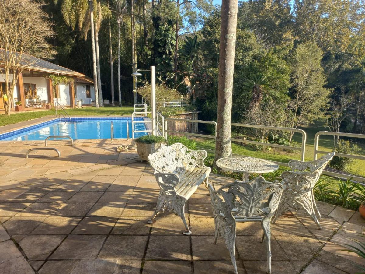 Chacara Em Condominio A Beira Da Represa Para Locacao Familiar Ibiúna Екстериор снимка