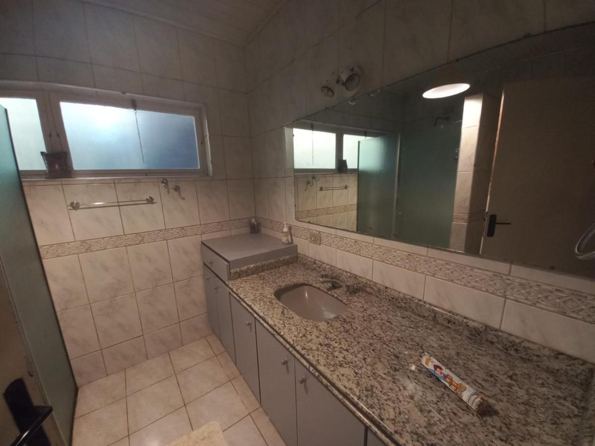 Chacara Em Condominio A Beira Da Represa Para Locacao Familiar Ibiúna Екстериор снимка
